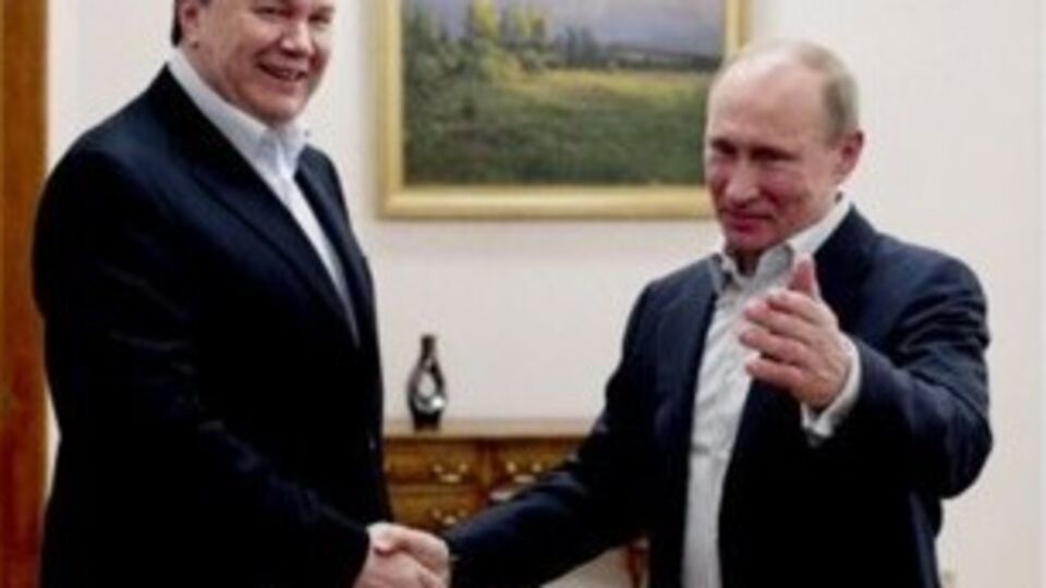 Соболев заявил, что необходимое количество подписей уже собрано, и парламент может рассмотреть вопрос о недоверии правительству