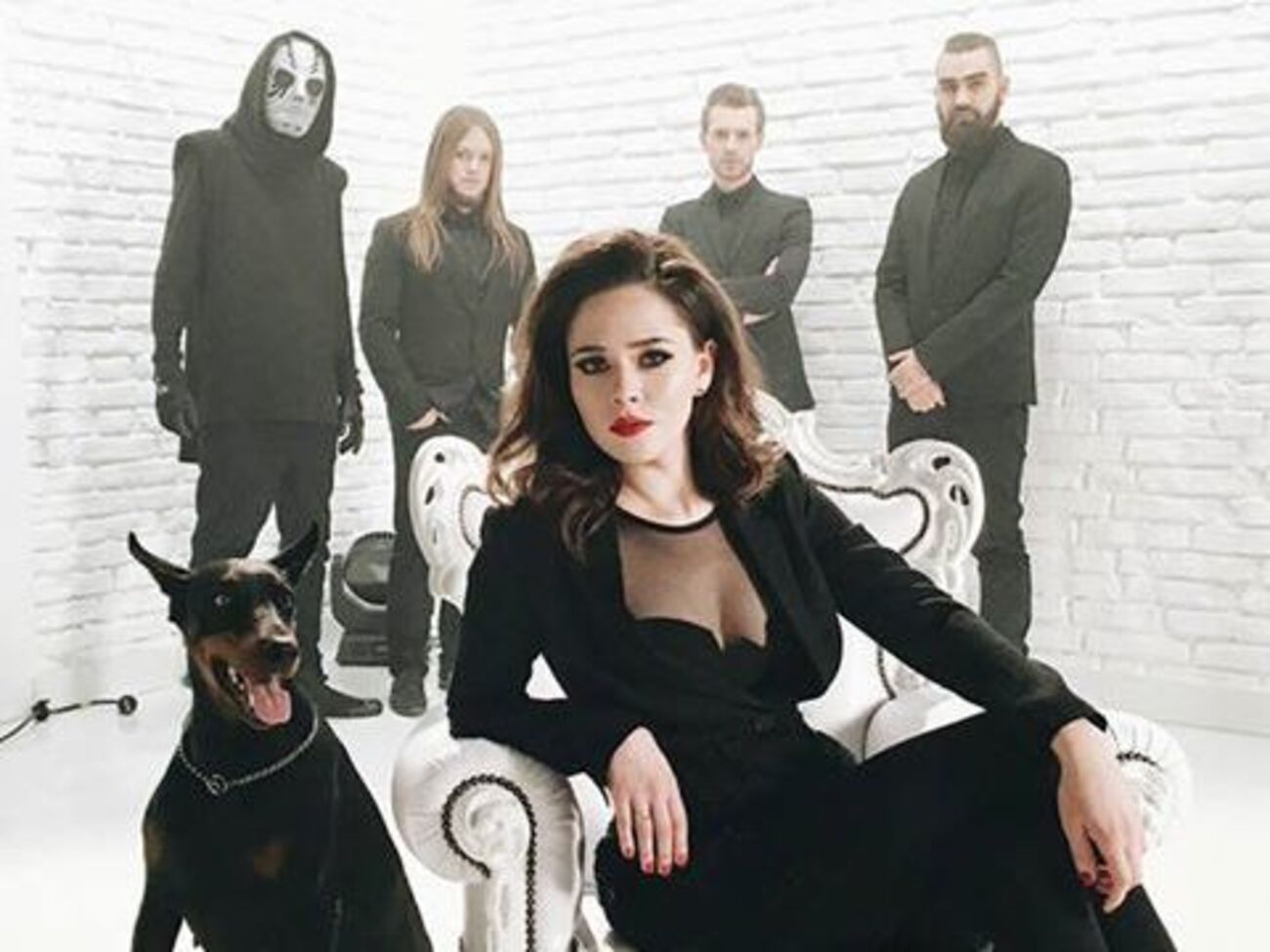 The Hardkiss сняли черно-белый клип на конкурсную песню украинского отбора