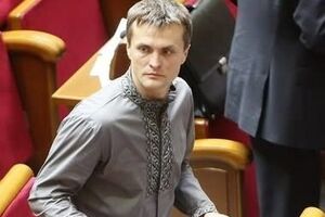 Игорь Луценко: Я давил зеленую кнопку "за" отставку правительства, потом оказалось, что у меня и у Елены Сотник карточки не сработали