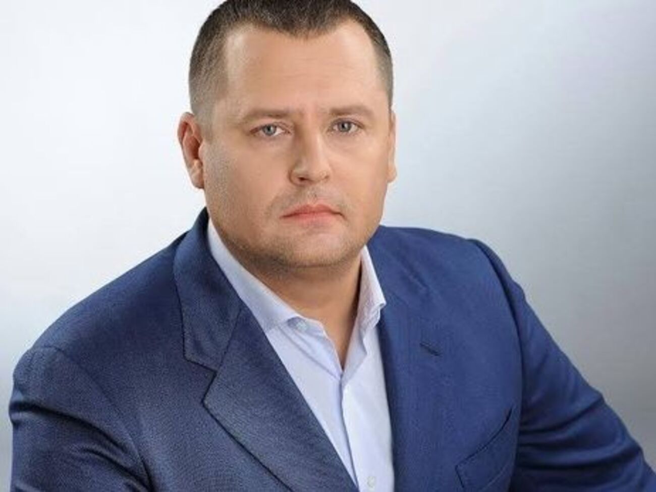 Филатов:&nbsp;Шестеро неизвестных на двух автомобилях без номеров подстерегли Олега возле подъезда