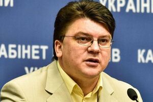 Жданов решил остаться в Кабмине