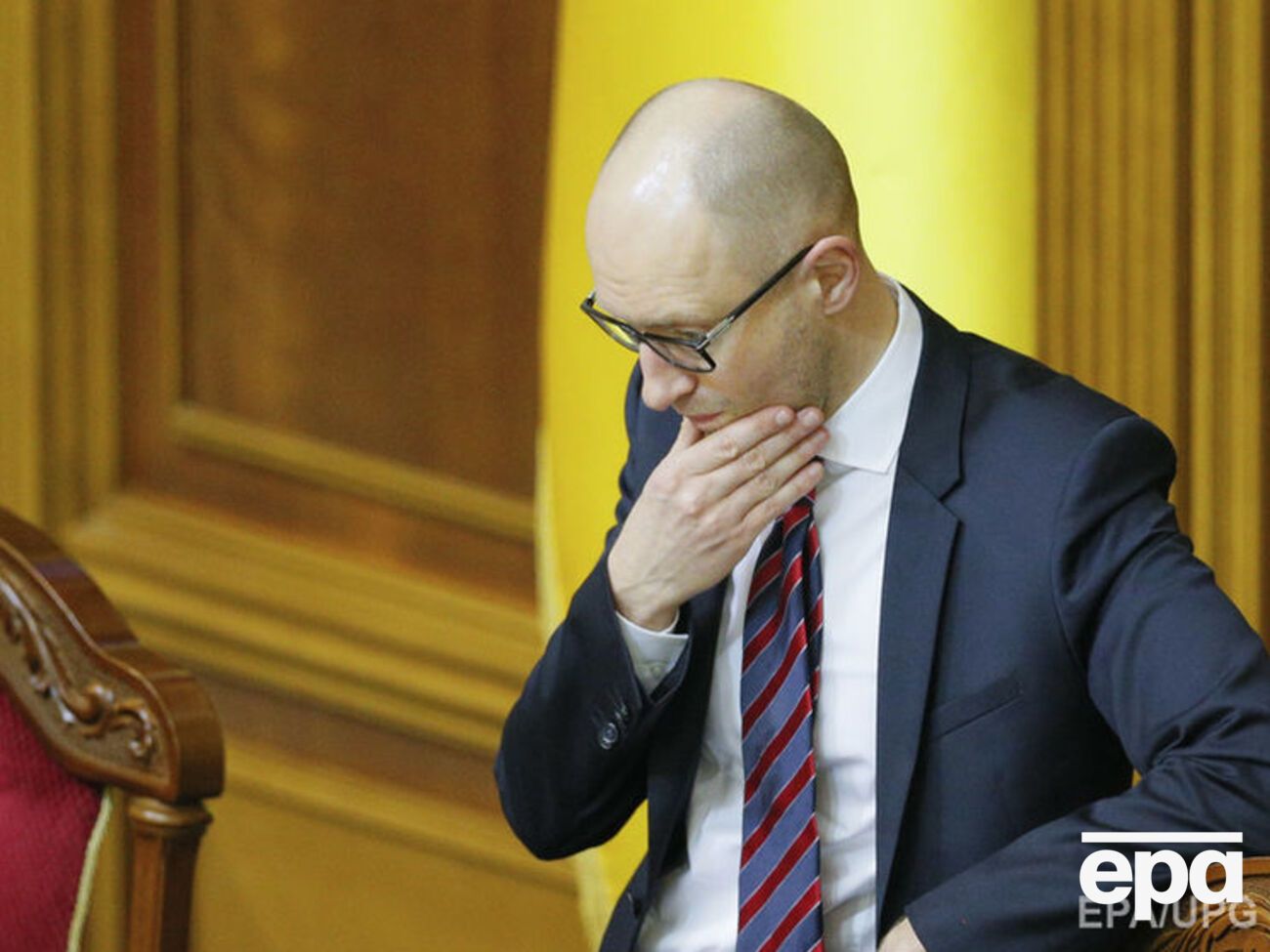 Яценюк заявил, что ведет переговоры о переформатировании правительства