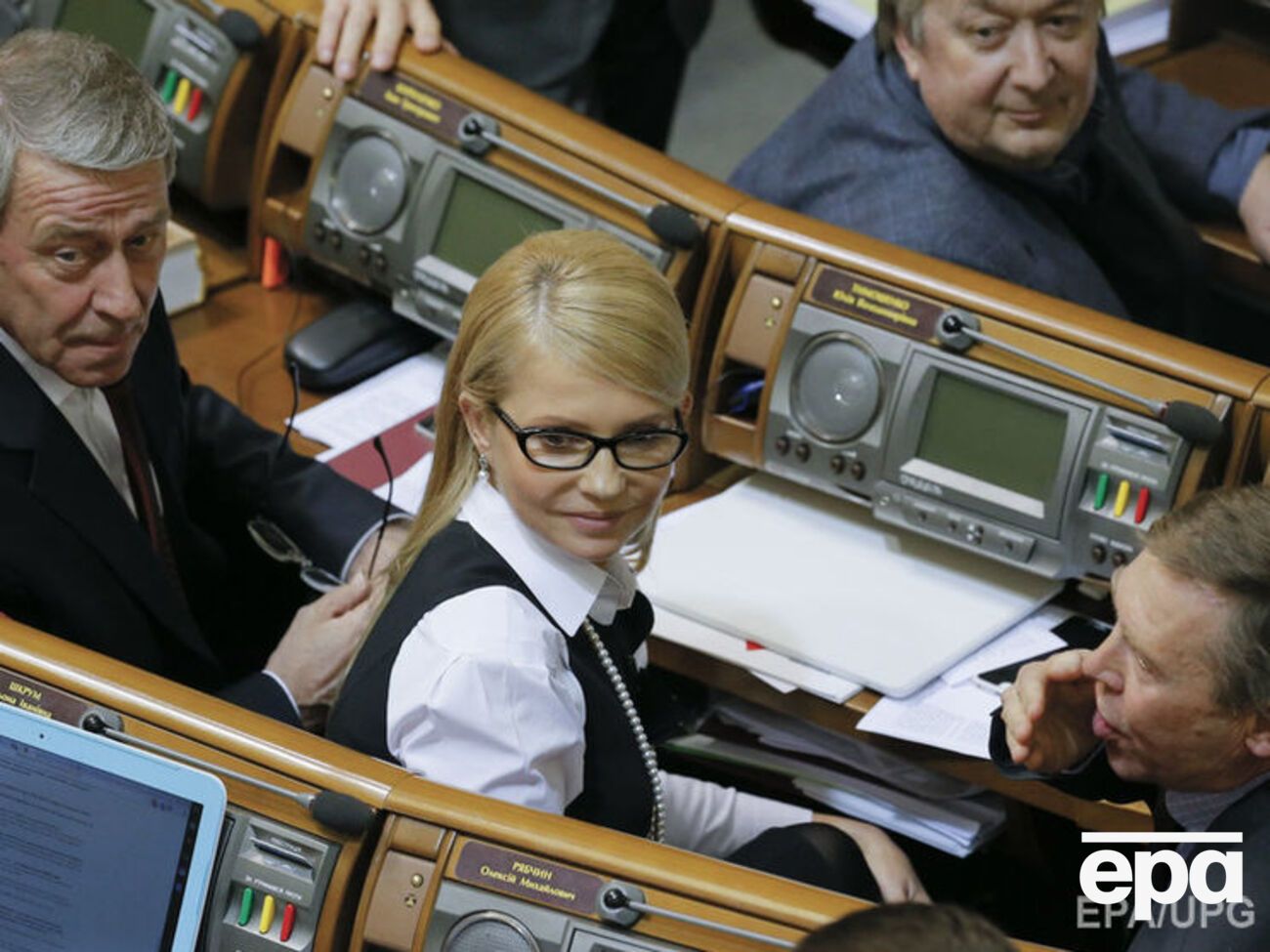 Тимошенко надеется отправить Яценюка в отставку до конца недели