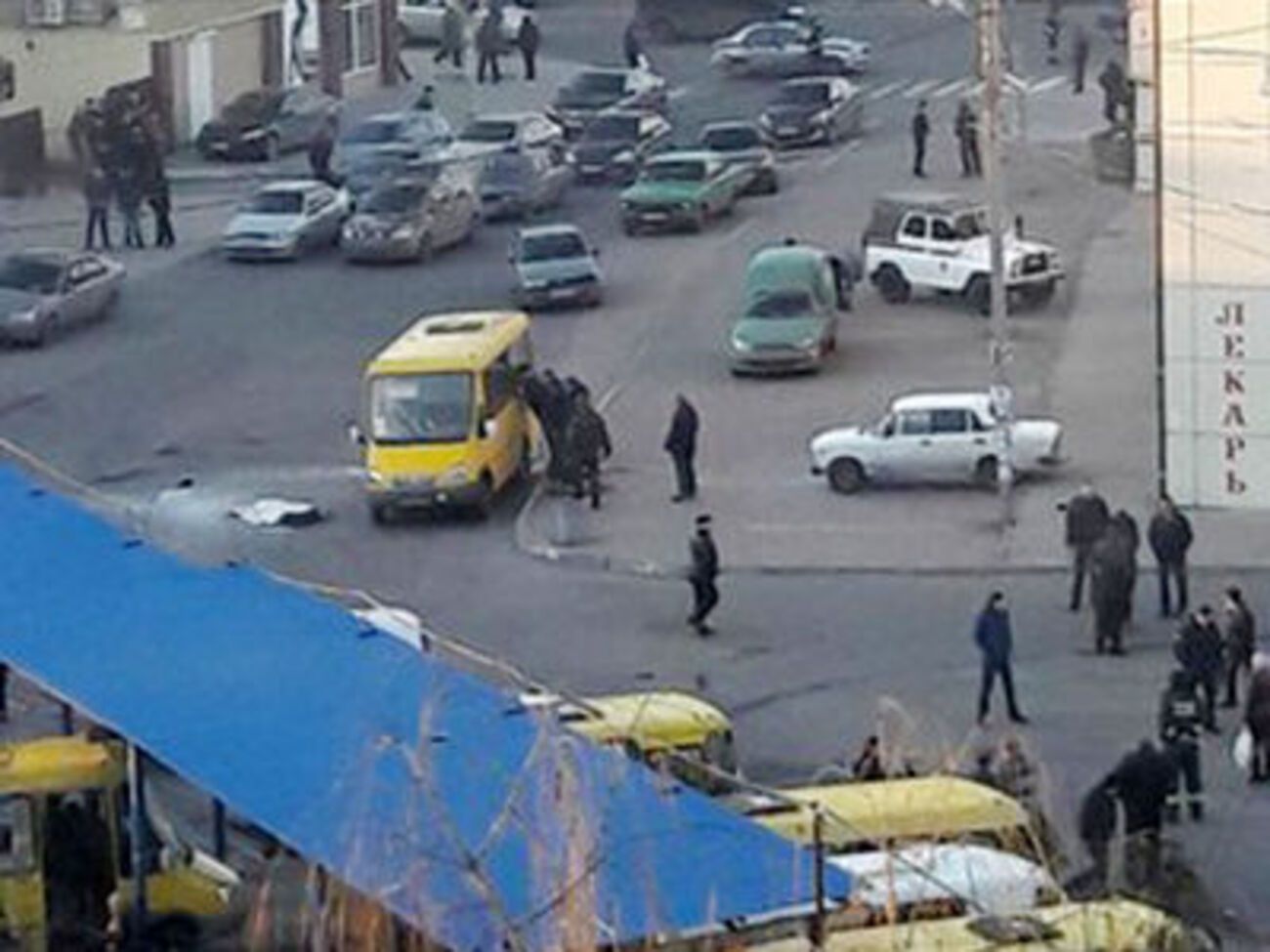 Взрыв произошел на автостанции в центре Макеевки