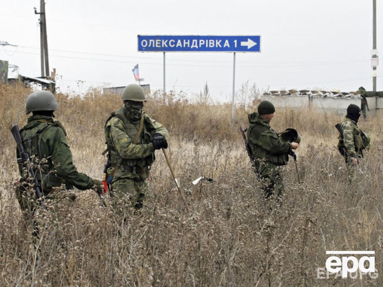 Россия продолжает вооружать боевиков на Донбассе
