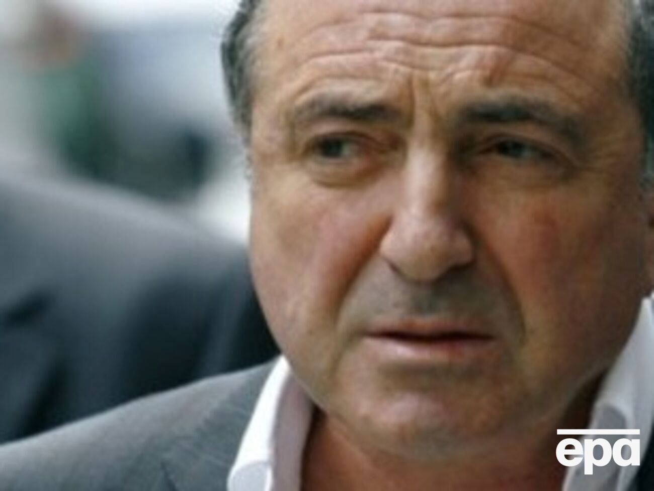 Кабмин без поддержки парламента существовать не может, заявил Луценко