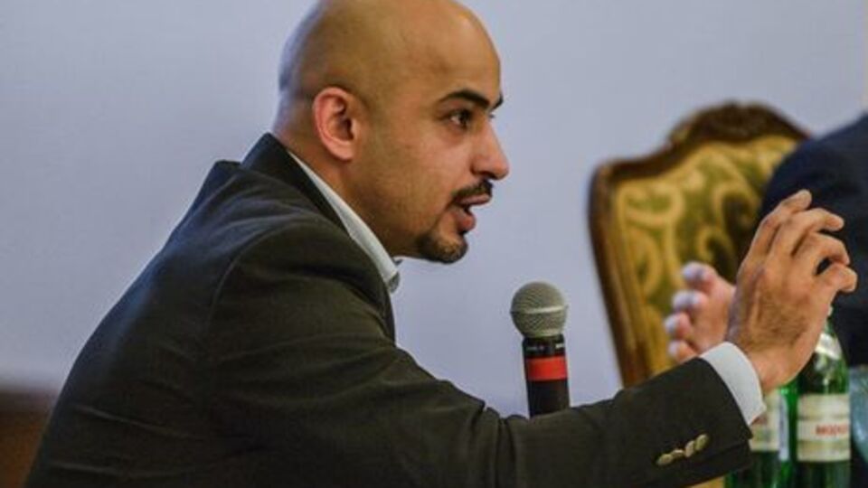 Найем: Результат заседания фракции такой, что случившееся вчера – это ошибка, Яценюк должен был пойти в отставку