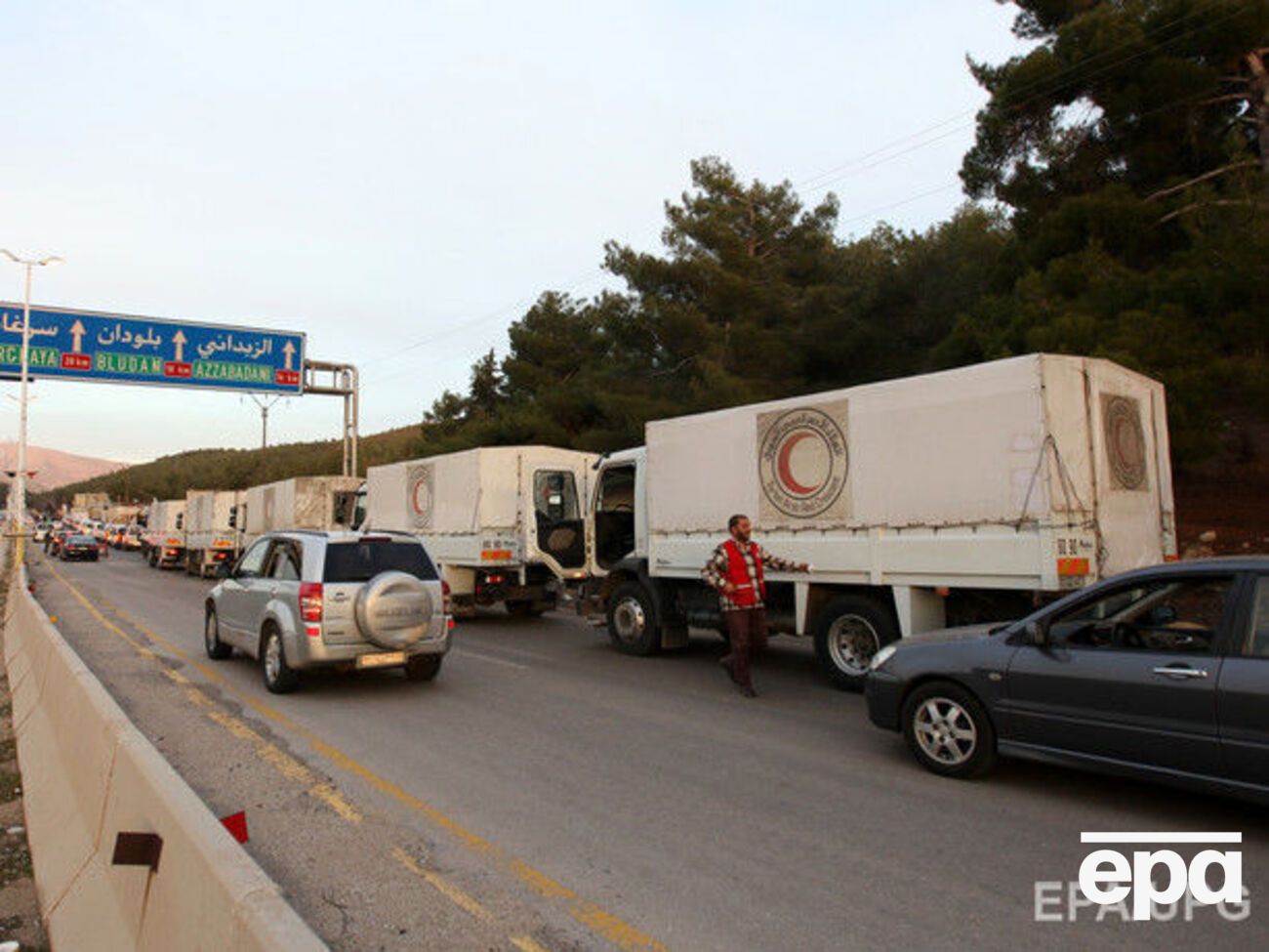 Конвои с гуманитарной помощью смогут въехать в осажденные города