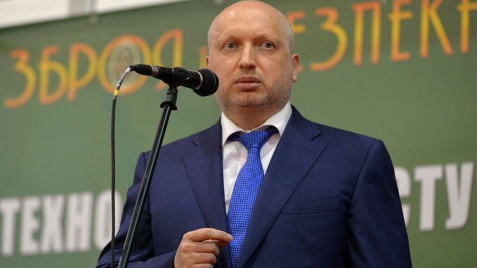 Турчинов: РФ усиливает многомиллионную волну мигрантов