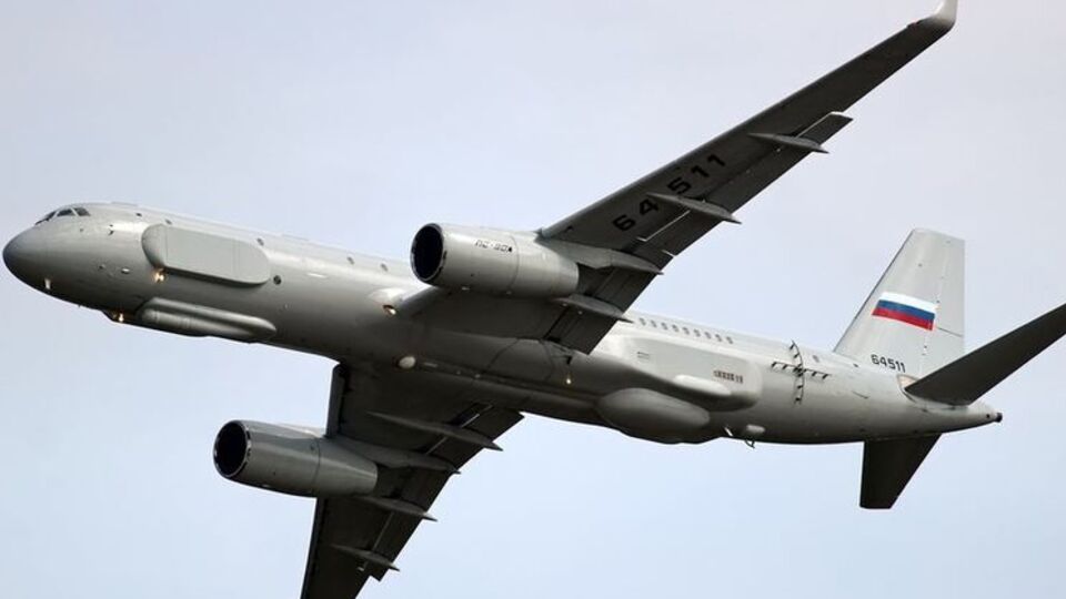 Российский самолет-разведчик может следить за авиацией США в Сирии, сообщил источник