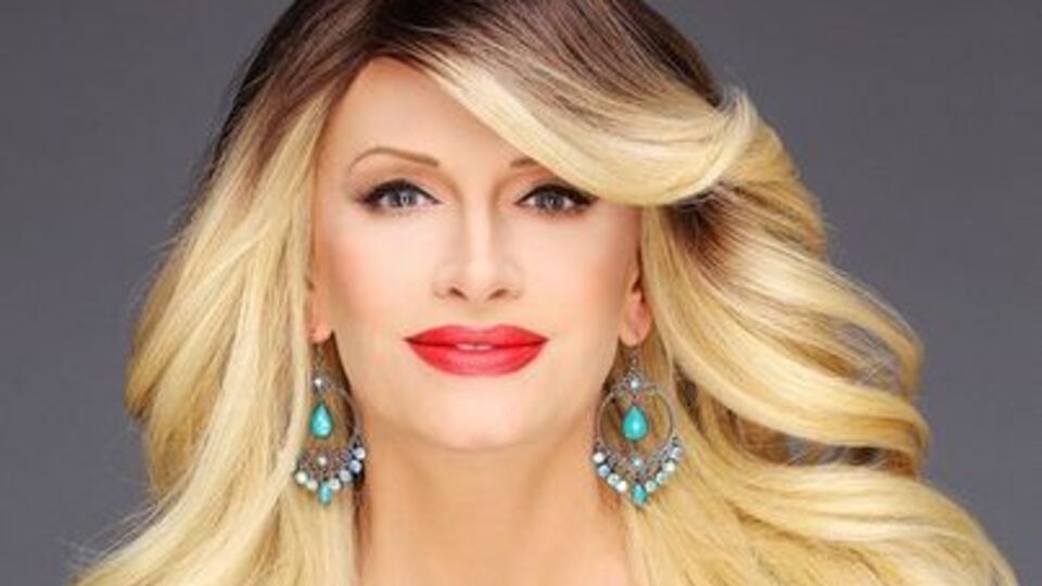 Гулькина сама сняла себе клип