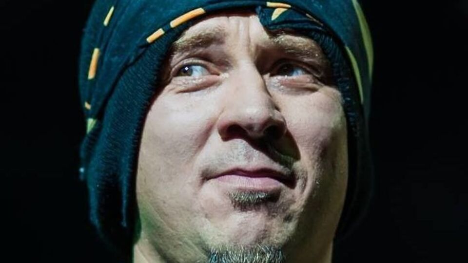 Фоззи: Ничего, сейчас будет больше времени на песни с прозой. Ну и концерты сидя. Прости, Фагот!