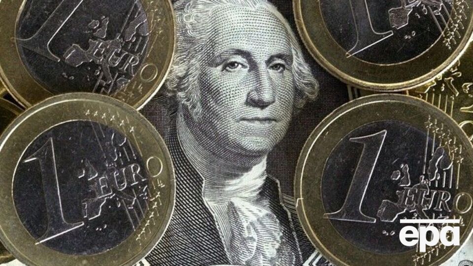 Нацбанк существенно укрепил курс гривны
