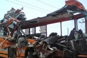 По предварительным данным, причиной столкновения была неисправность тормозов в автобусе