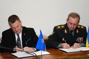 Муженко встретился с делегацией НАТО