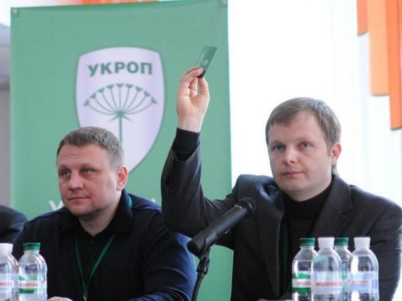 УКРОП: Если "патриотичные силы" идут на выборы врозь и создают ситуацию излишней политической борьбы между собой, этим могут воспользоваться или агенты Кремля, или коррупционеры в провластных партиях