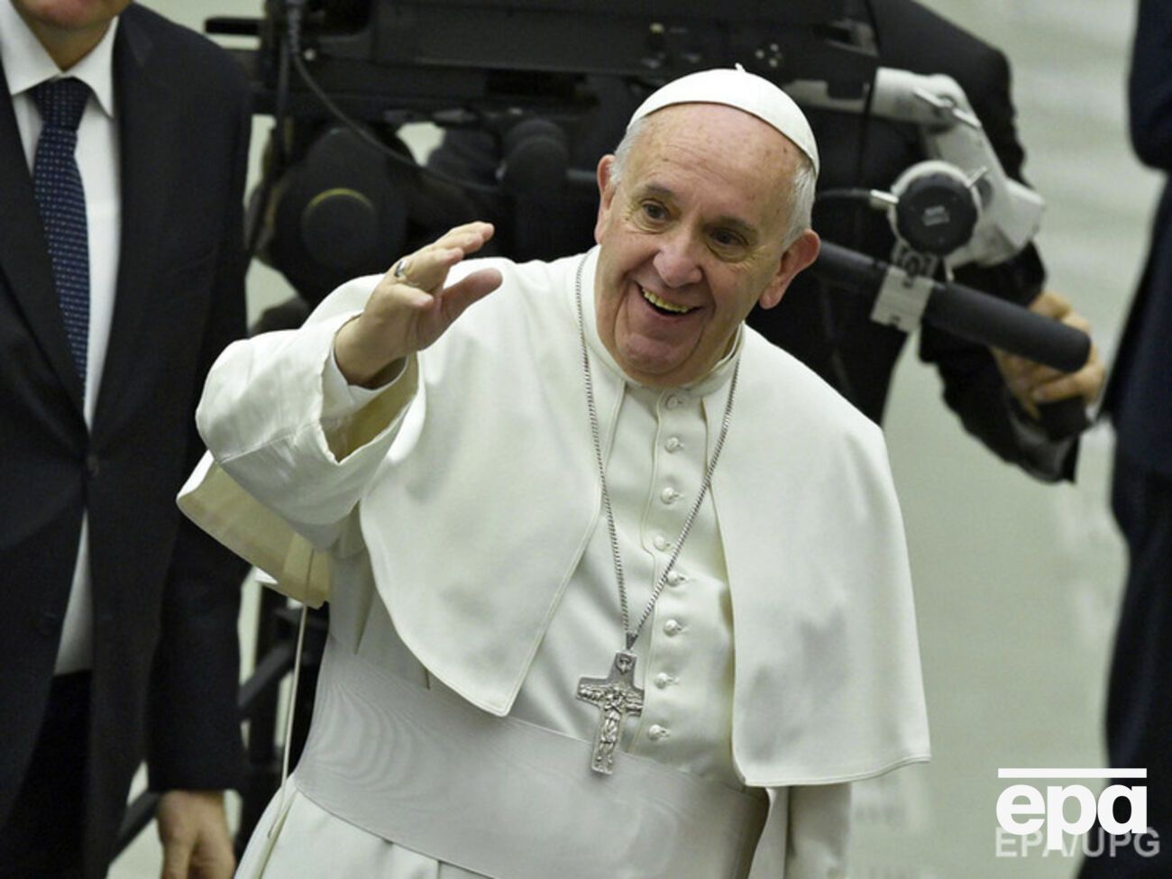 Папа Римский появится в детской картине