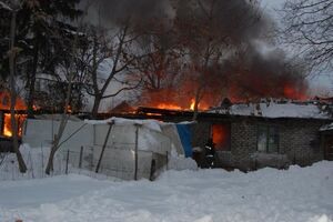Огонь уничтожил одноэтажный частный дом