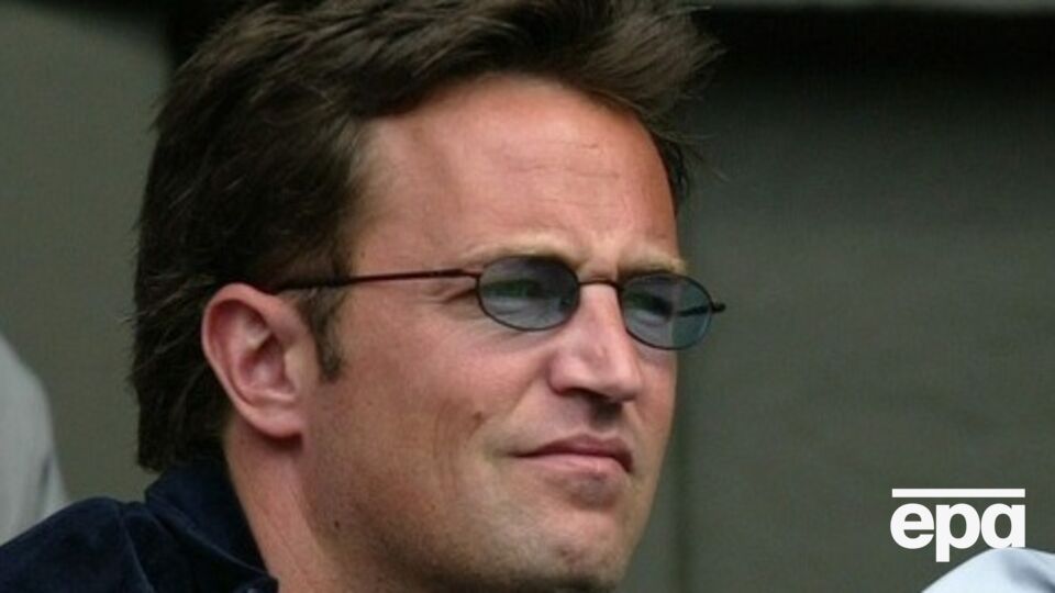 Папарацци застали Перри говорящим с самим собой --- СМИ