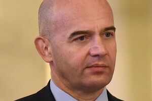 Кононенко сказал, что на этой неделе к правкам в Основной закон в части децентрализации приступать не будут