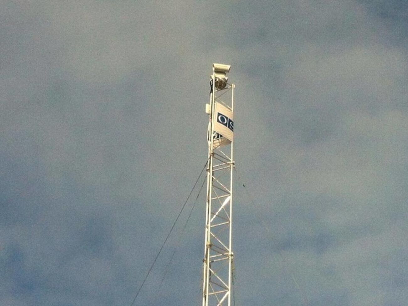 Камера на вышке в Широкино