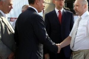 Луценко считает необходимым отправить Кабмин в отставку