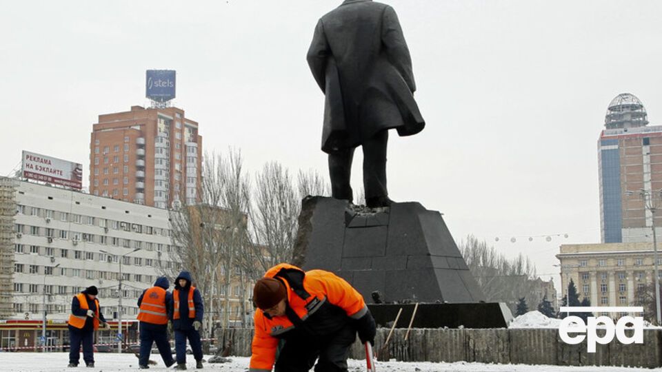 Волна арестов началась в Донецке после подрыва неизвестными памятника Ленину 27 января