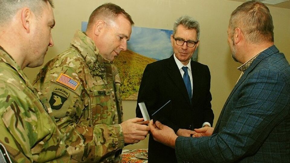 Командующий армией США в Европе и посол США в Украине посетили полк "Днепр-1". Фоторепортаж