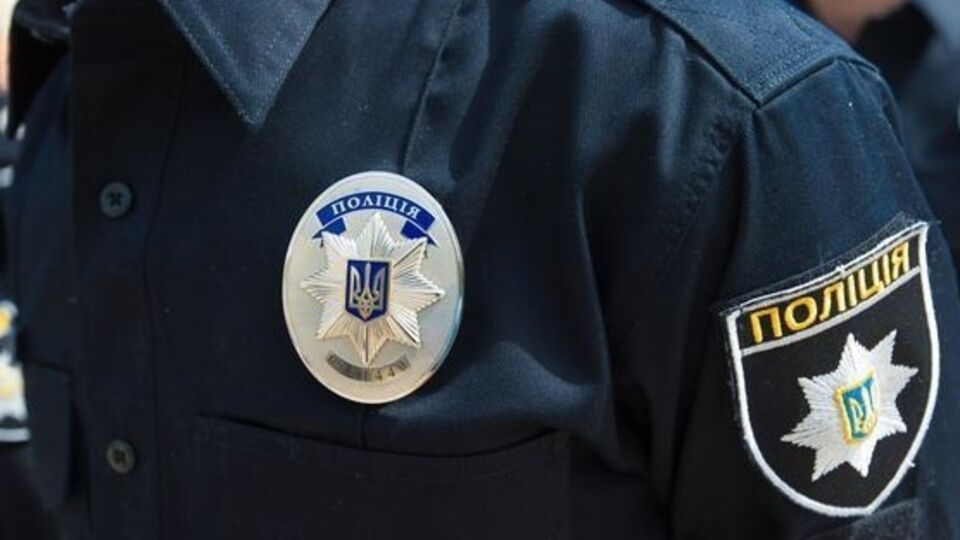 Полиция устанавливает личность угрожавшего журналистке мужчины