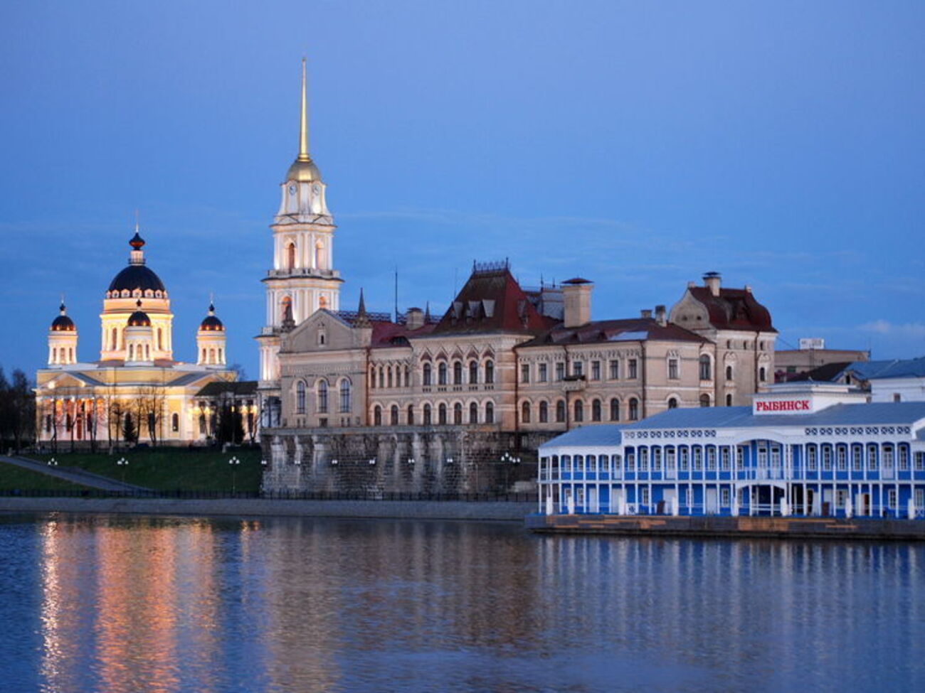 Вера Родионова жила в городе Рыбинске Ярославской области и проводила с семьей Инги Каретниковой пять месяцев в году&nbsp;&ndash;&nbsp;с мая по сентябрь