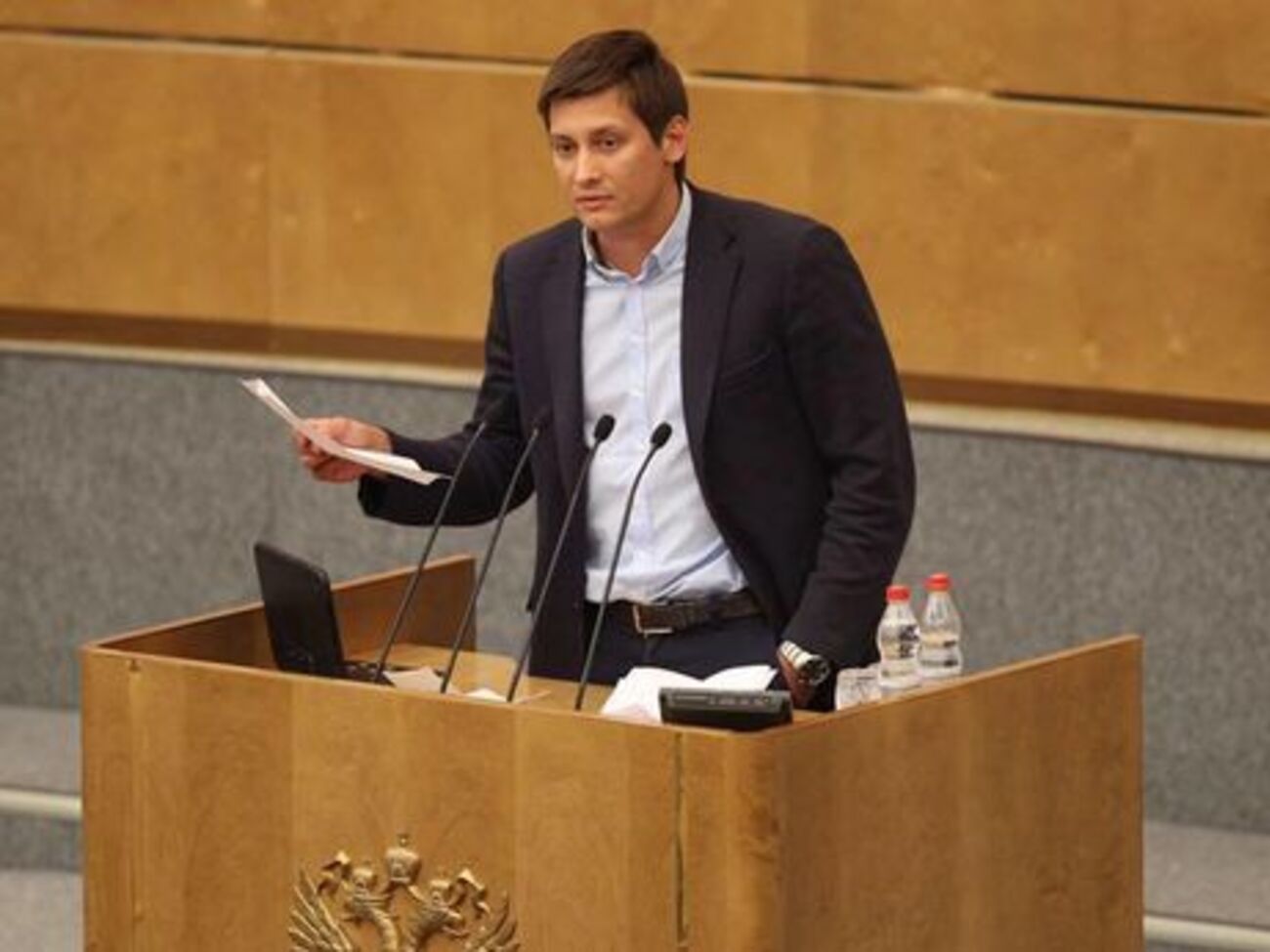 Гудков: Перед выходными властям особенно удобно что-нибудь закручивать, выпиливать, прибивать – никто и не заметит