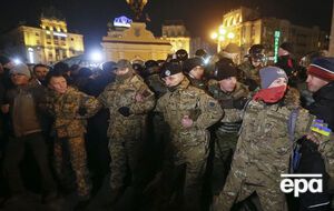 На Майдане осталось около 200 человек