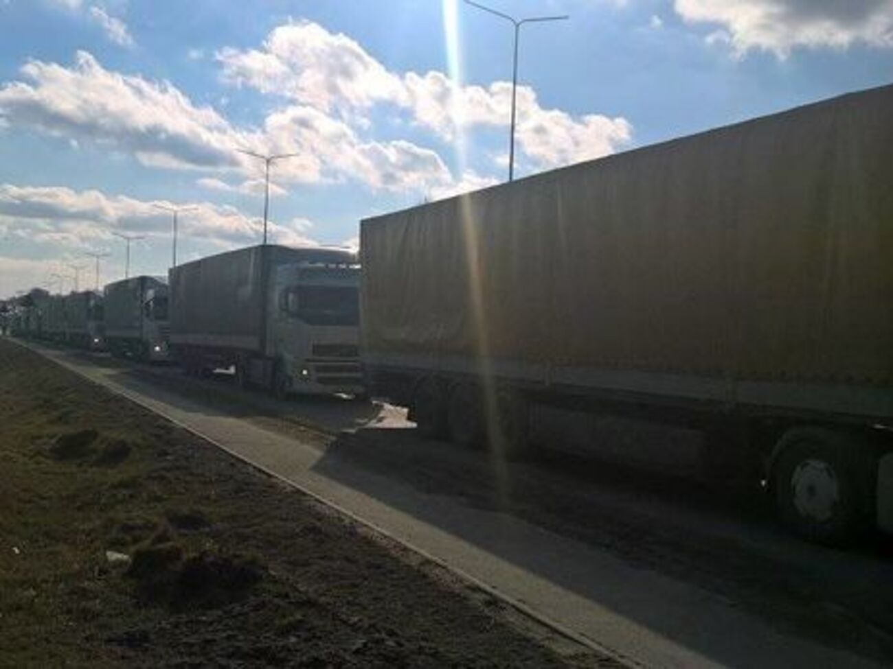Москаль:&nbsp;В западном направлении на выезд в Евросоюз ни одна российская фура через Закарпатье не проехала