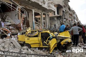 Разрушенные здания, сгоревшие машины, десятки погибших – последствия двойного взрыва в Хомсе. Фоторепортаж