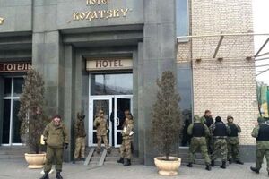 Казанский: Интересно, парням в "Казацком" не противно? Они же АТОшники все-таки