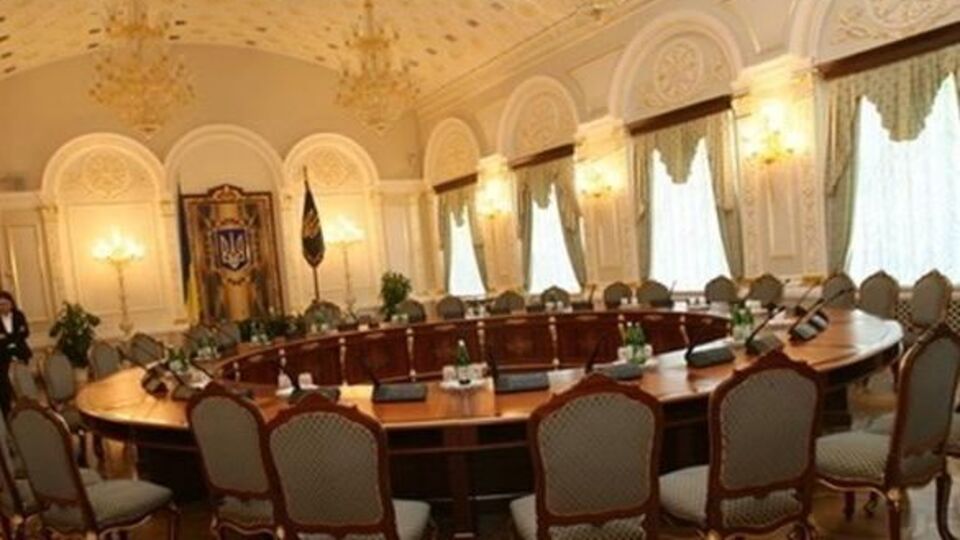 28 февраля 2014 года заседание СНБО прошло секретно, без представителей СМИ