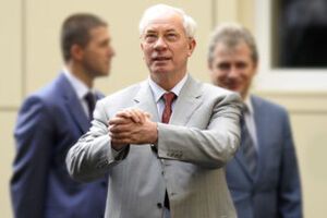 Порошенко: Несмотря на все объективные трудности, украинцы очень ответственны