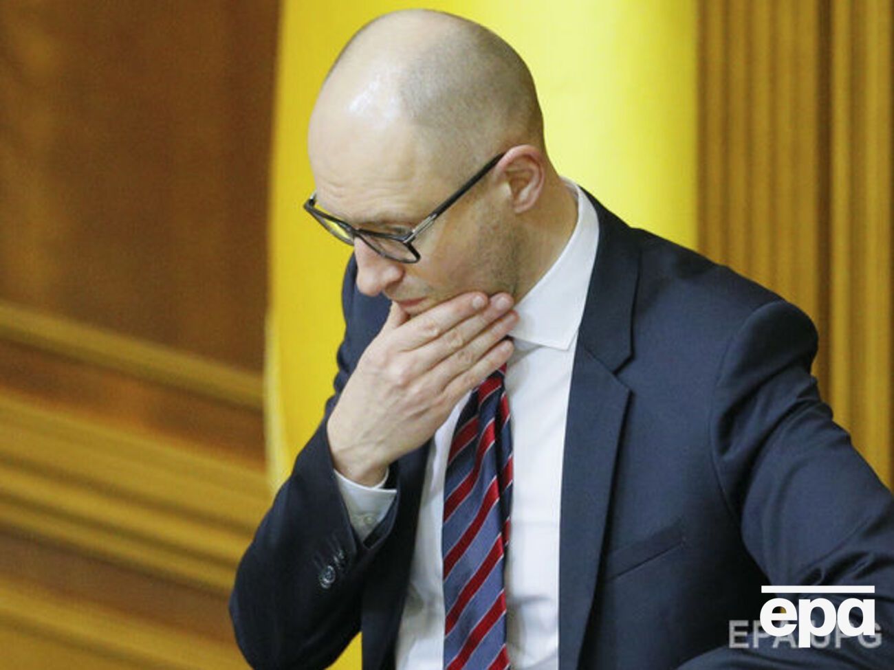 В "Народном фронте" заявили, что Яценюка нельзя уволить, пока он не подаст в отставку