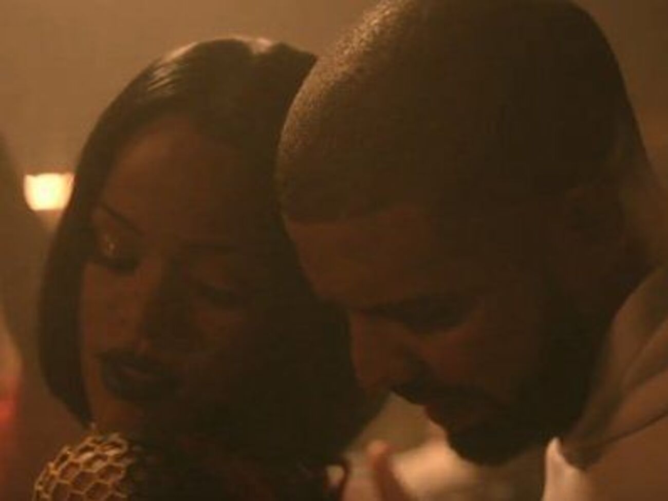 Рианна и Дрейк снялись в откровенном клипе