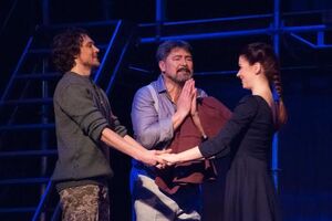 В Украине пройдет премьерный театральный тур спектакля "Троил и Крессида"