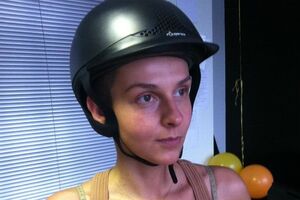 Столярова уверяет, что нет никакой связи между тем, что происходило на экране, и ее нецензурной бранью