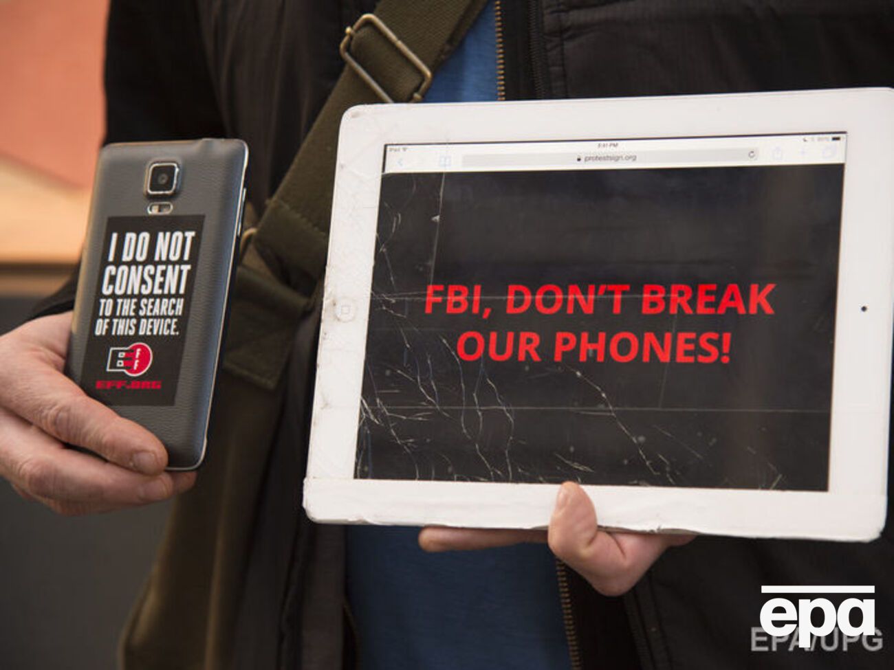 Американцы поддерживают Apple в отказе следовать требованиям ФБР