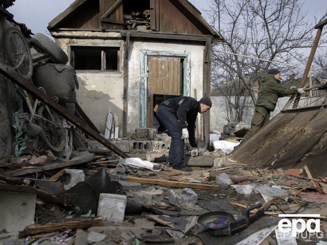 Правозащитники обвинили обе стороны конфликта на Донбассе в обстрелах мирных жителей