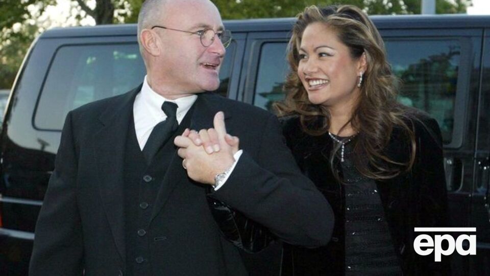 Бывшая жена снова называет Коллинза мужем