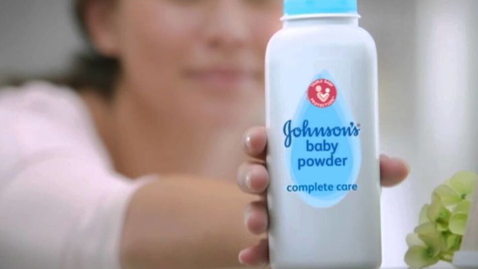 Адвокат заявил, что рак могла вызвать продукция компании Johnson & Johnson