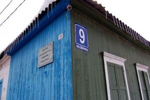 На месте дома построили парковку