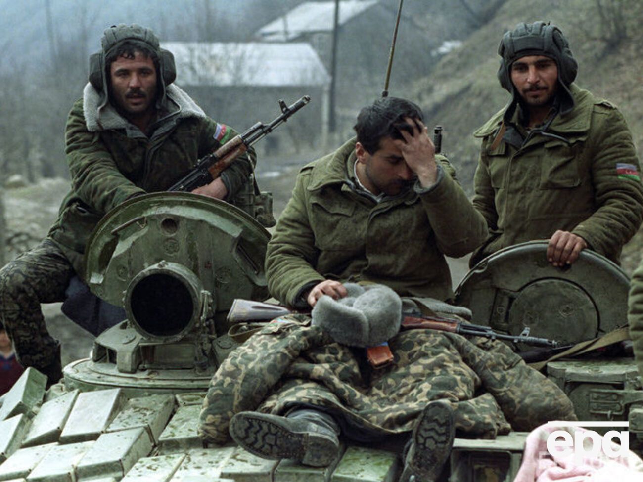 Азербайджан подчеркивает, что поставка Россией оружия Армении не способствует урегулированию конфликта в регионе