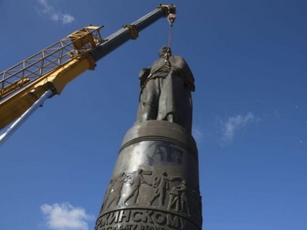 До Кривого Рога декоммунизация еще не дошла