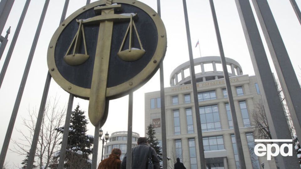 Конституционный суд РФ разрешил присяжных женщинам