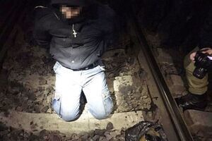 Взрыв был запрограммирован на время прохождения пассажирского поезда Одесса – Константиновка, в котором находилось более 500 пассажиров